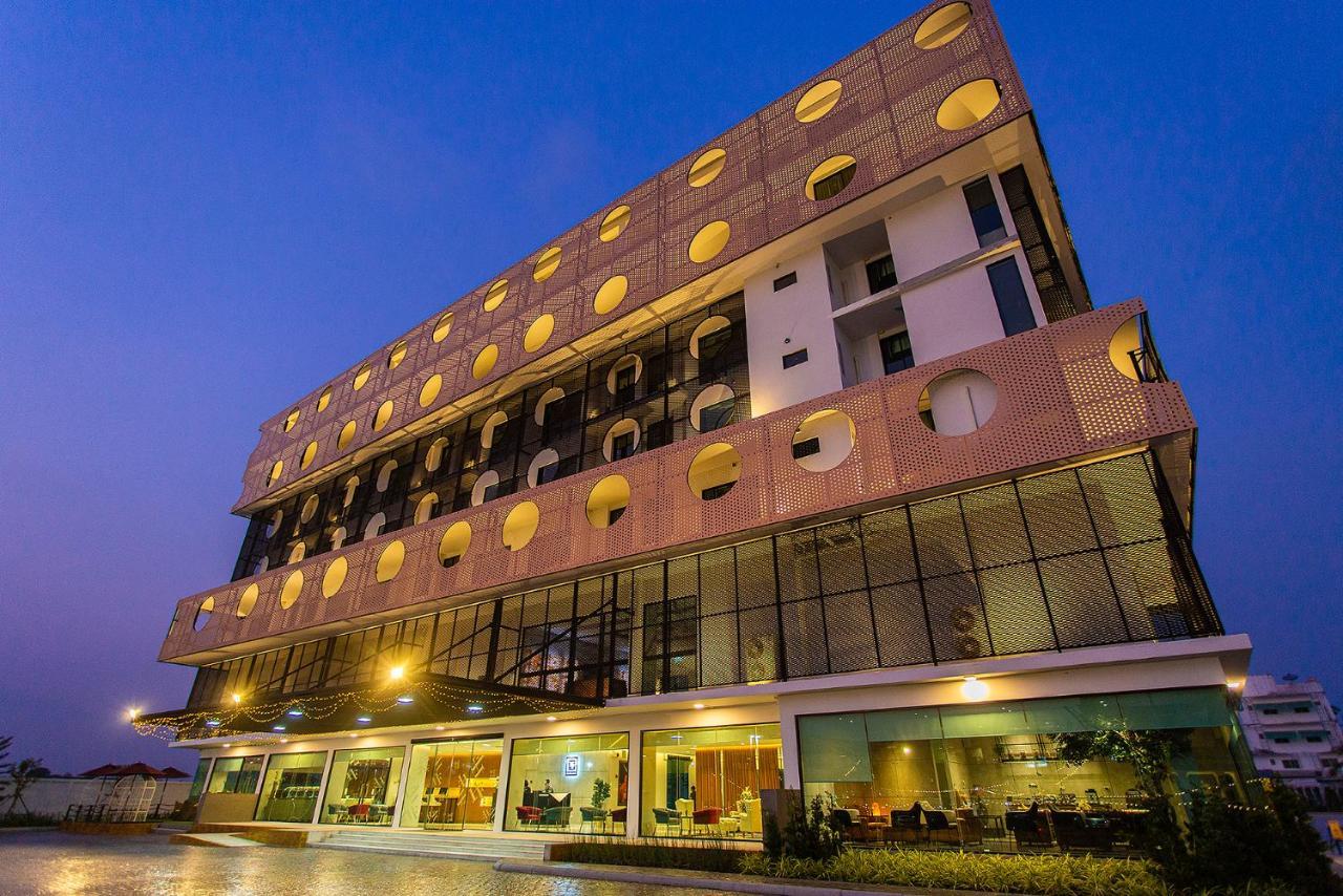 Hotel Fuse Rayong Bagian luar foto