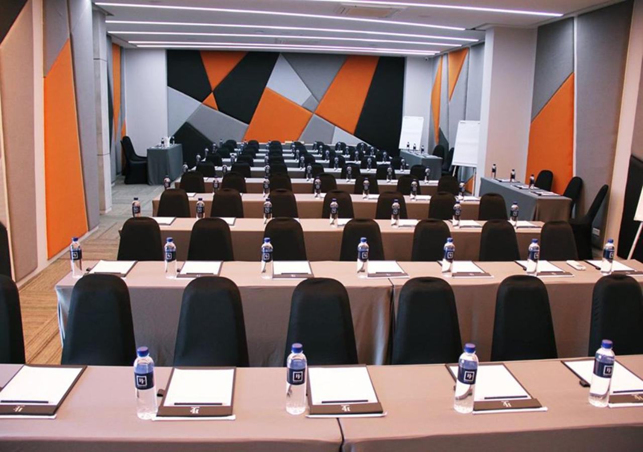 Hotel Fuse Rayong Bagian luar foto